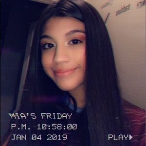 Meet your Posher, Mia